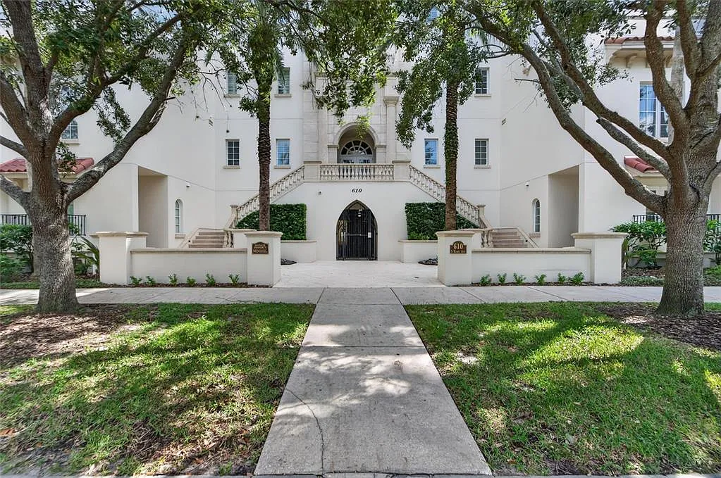 3 bed, 3.0 bath, 1760 sqft, $5,000 — Photo 1