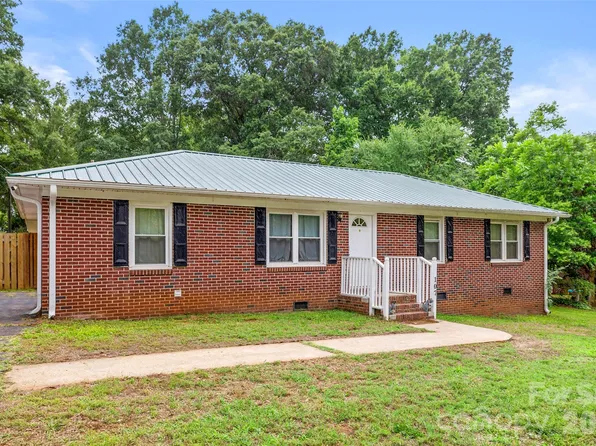 107 Hardin St, Chester, SC 29706