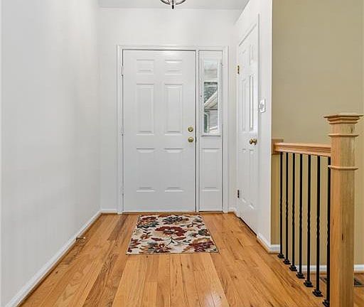 4th image of 3005 Camrose Dr
