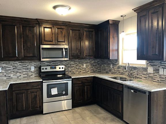 4th image of 6014 Willeke Dr