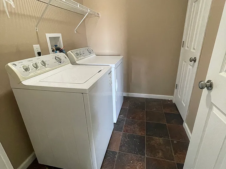 2780 Hillview Estates Dr — Photo 12
