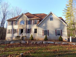 215 Sunnybrook Dr, Saylorsburg, PA 18353