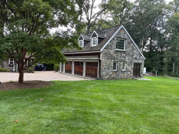 68 Bald Hill Rd #R, New Canaan, CT 06840