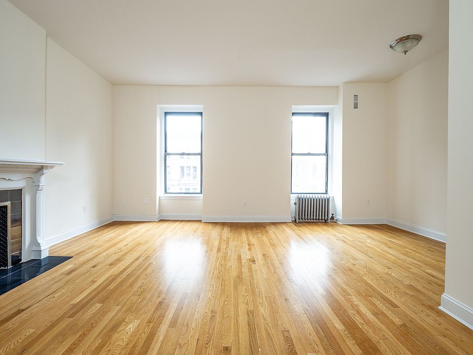 1st image of 144 W 72nd St APT 4A