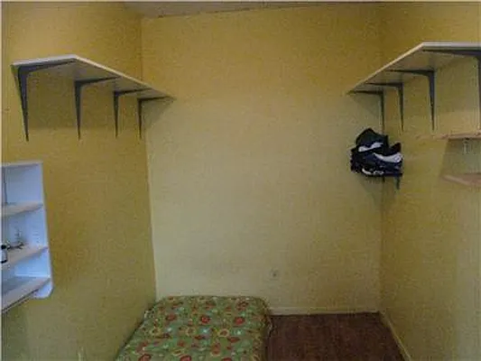 Sold by Leiter Realty Group LLC | media 15