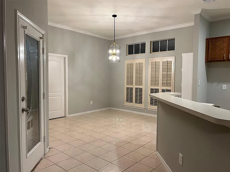 829 Ash Grove Ln — Photo 8