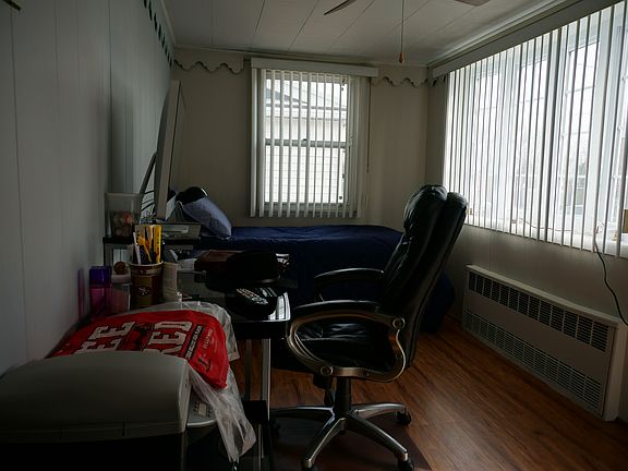 3rd image of 6216 12th Ave