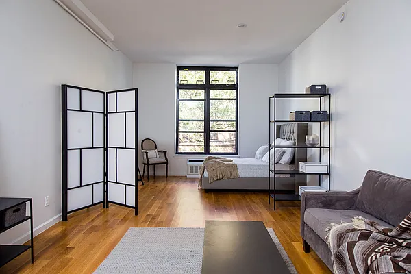 Rented by Nooklyn NYC LLC | media 34