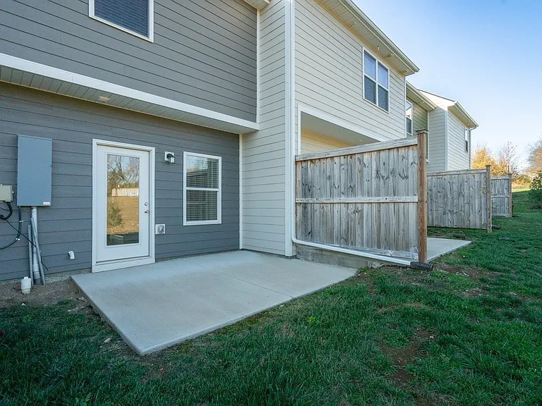 115 Harvard Dr — Photo 16