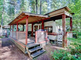 43 One Gold Nugget Rd, Maple Falls, WA 98266