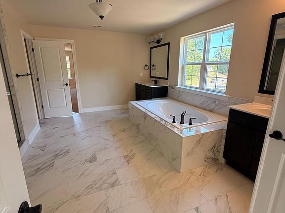 4th image of 12335 Calverts Run Ct