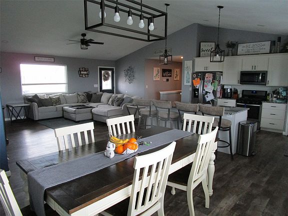 5th image of 606 Haeli Ct
