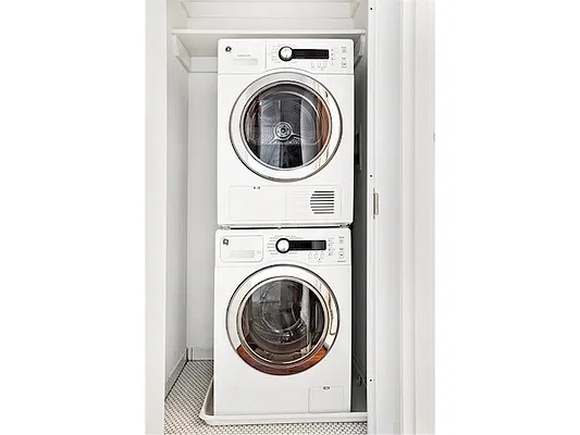 Rented by Mirador Real Estate | media 42