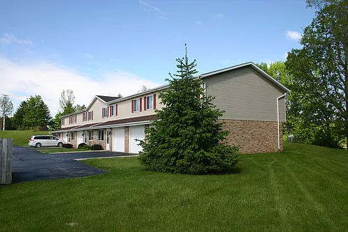 1516 Vogt Dr Photo 1