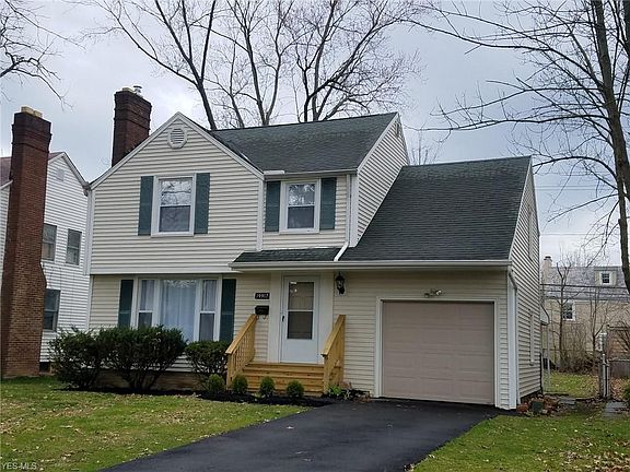 3rd image of 19917 Wickfield Ave