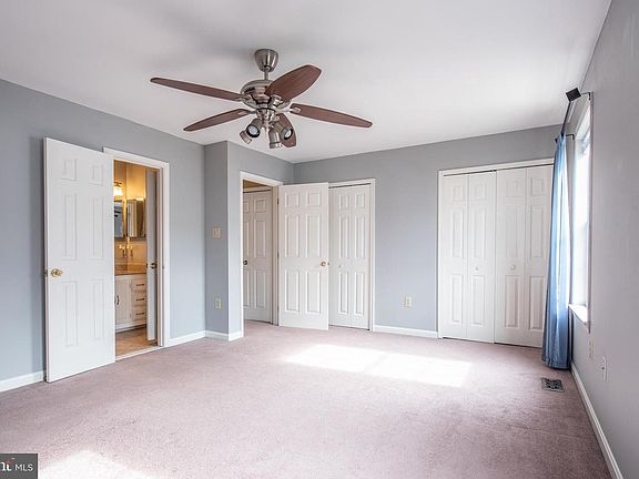 5th image of 300 Westminster Ln