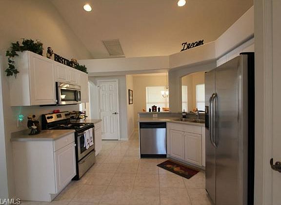 2nd image of 1150 Galileo St E