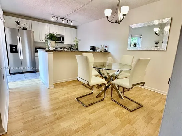 4306 43rd Way, West Palm Beach, FL 33407