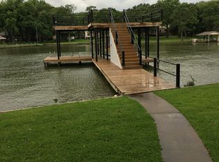 150 Armada Loop, Mabank, TX 75156