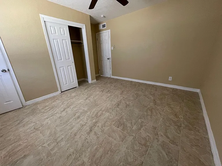 5330 Delta Dr — Photo 20