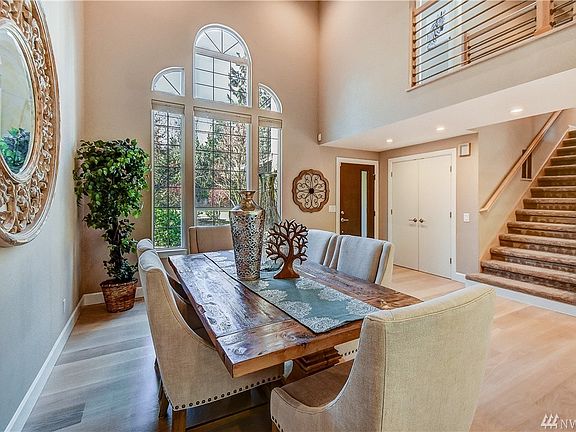 Stunning grand entry with 2-story ceiling leads into a living area
