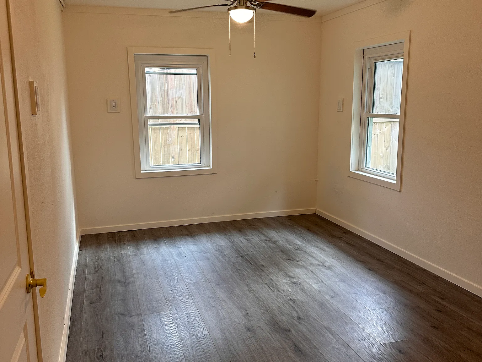 Alvin Apartments — Photo 2