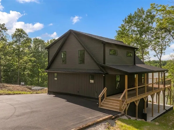 4 Twin Oaks Dr, Mammoth Cave, KY 42259