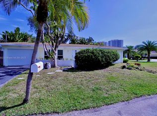 3100 Surf Way, Riviera Beach, FL 33404