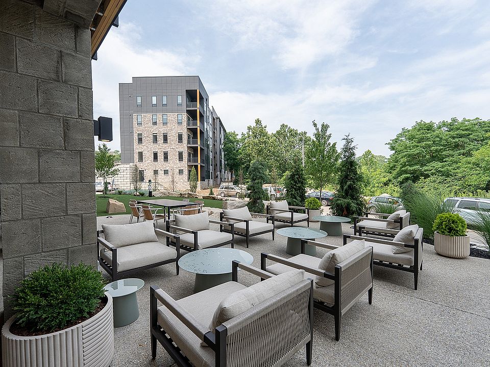 South Bank at Quarry Trails Patio