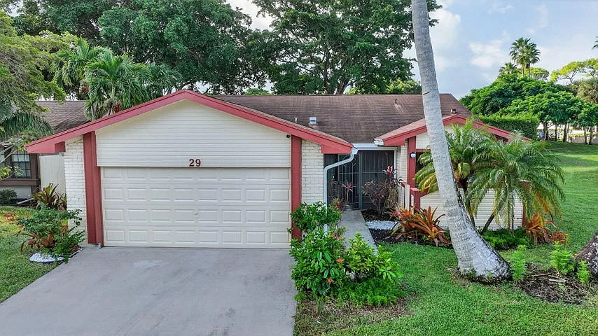 4 bed, 1419 sqft, $3,395 — Photo 2