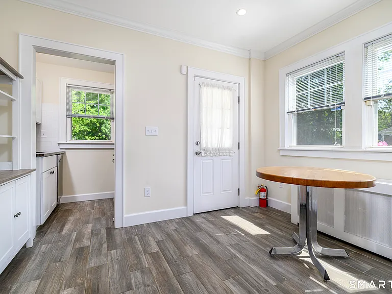 16 Vine Rd — Photo 6