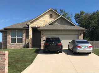 1239 Chesterfield Dr, Webb City, MO 64870