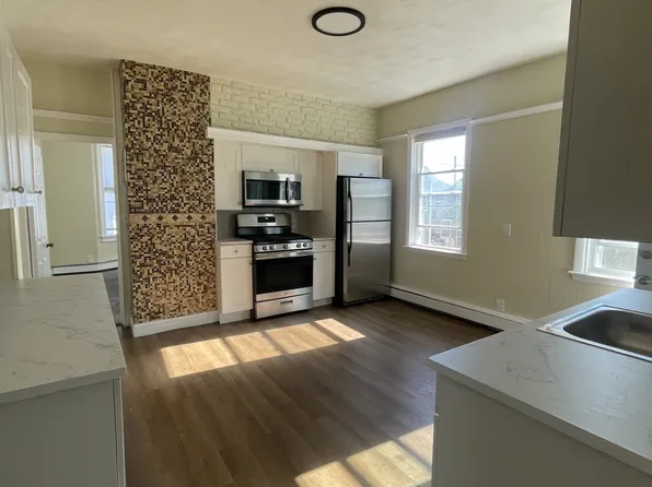 221 Amherst St #2, Providence, RI 02909