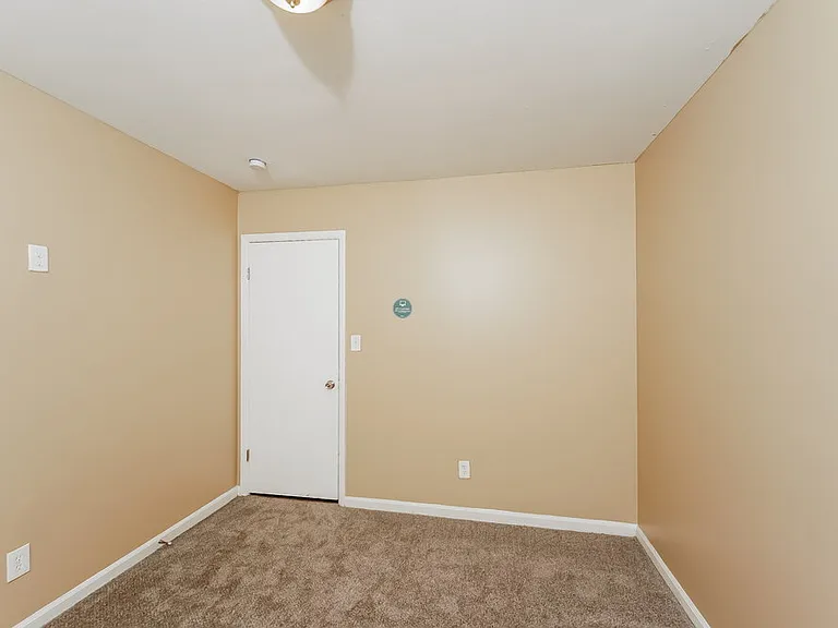 1700 Serene Dr — Photo 18