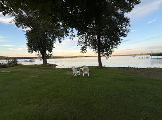 2930 Lindgren Ln, Maple Plain, MN 55359