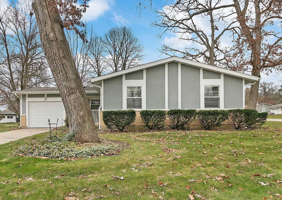 1st image of 4611 Sussex Dr