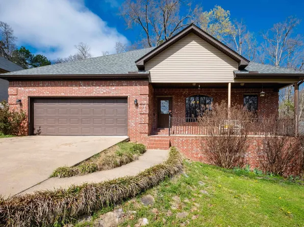 1204 Oxford Ave, Benton, AR 72019