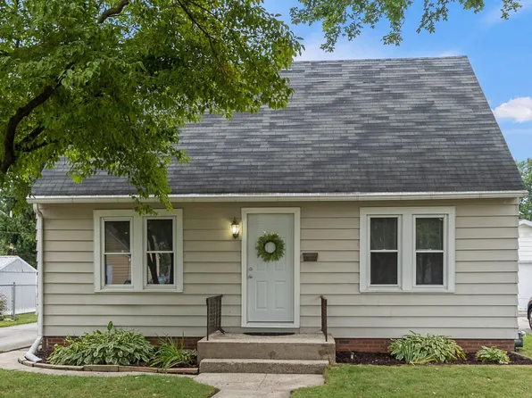 2806 Fairoak Dr, Fort Wayne, IN 46809