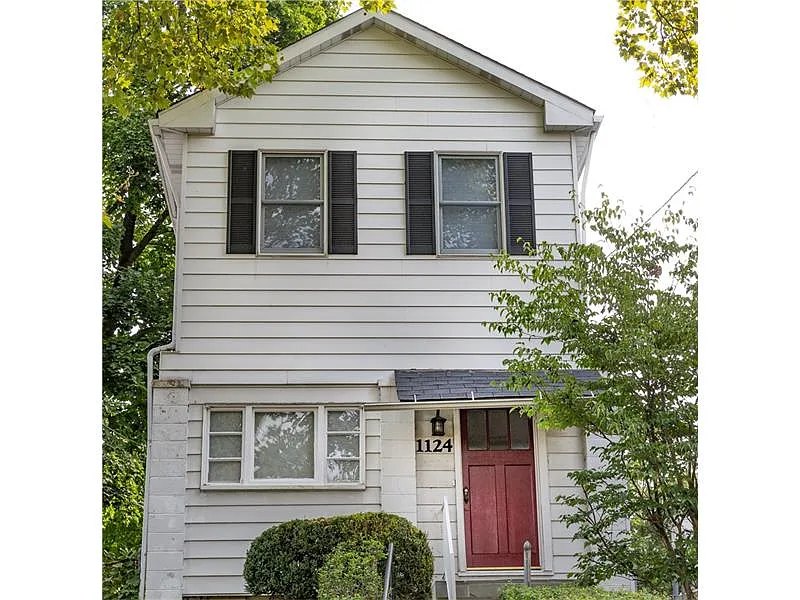 1124 Kelton Ave photo 1