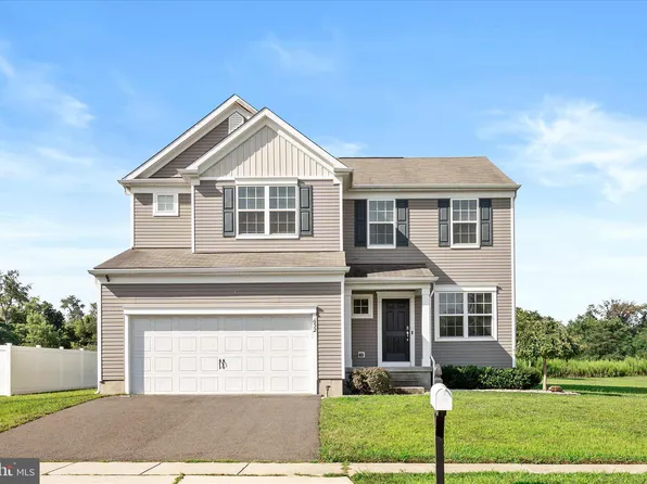 632 Seaman Dr, Florence, NJ 08518