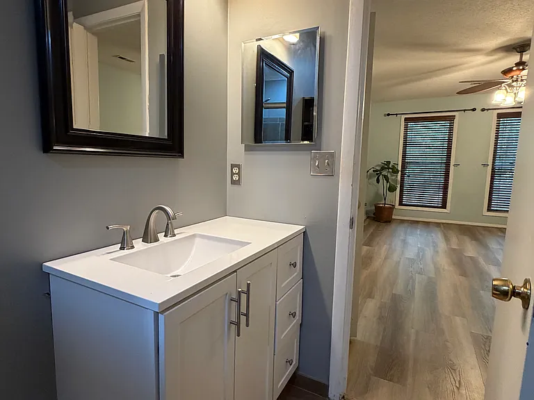 1103 Broadford Dr — Photo 42