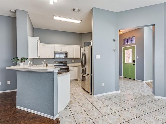 2nd image of 2044 Falls Creek Dr