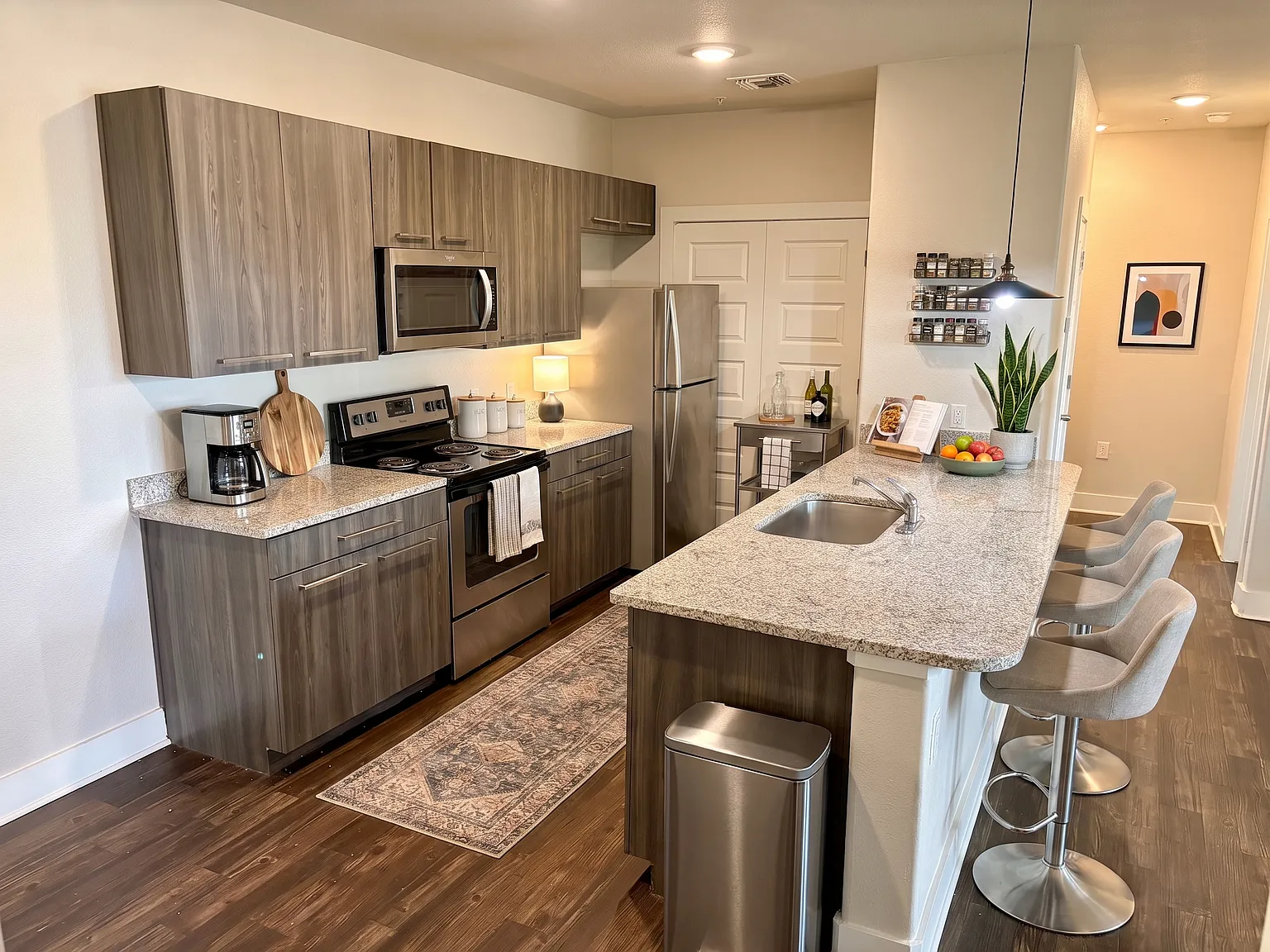 1 bed, 750 sqft, $775 — Photo 2