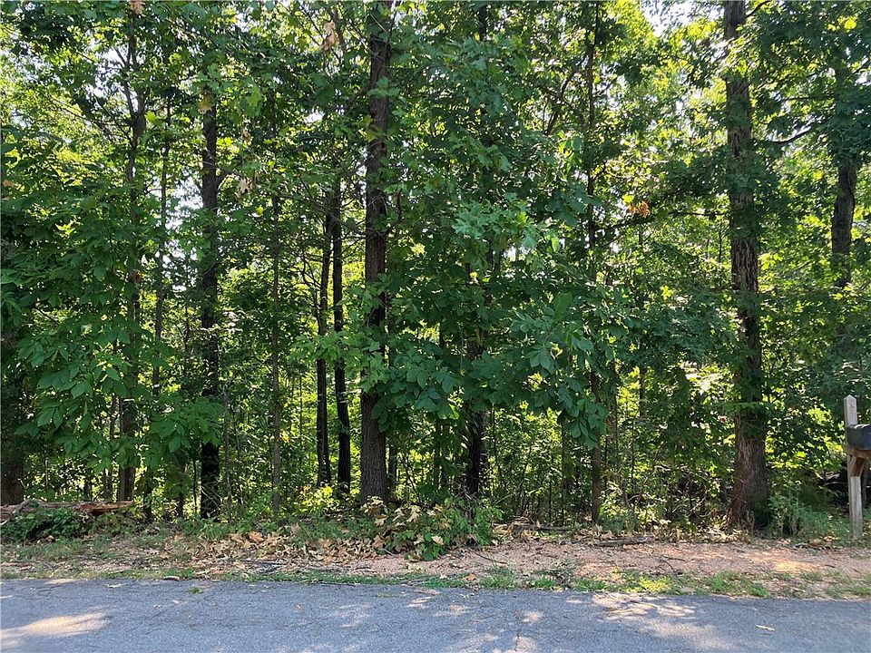 2nd image of Nottingham Dr #5