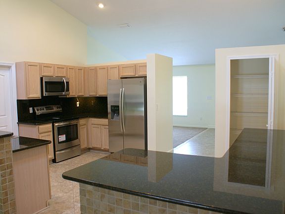 5th image of 2456 SW Datura Ave
