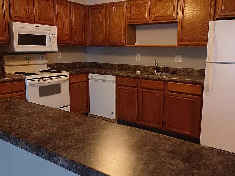 ONE & TWO BEDROOM APARTMENTS IN ANKENY! — Photo 33