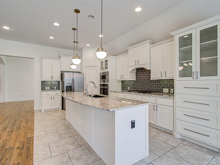 6614 Rising Hills Ln — Photo 14