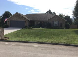 115 Hillsborough Ln, Lenoir City, TN 37772