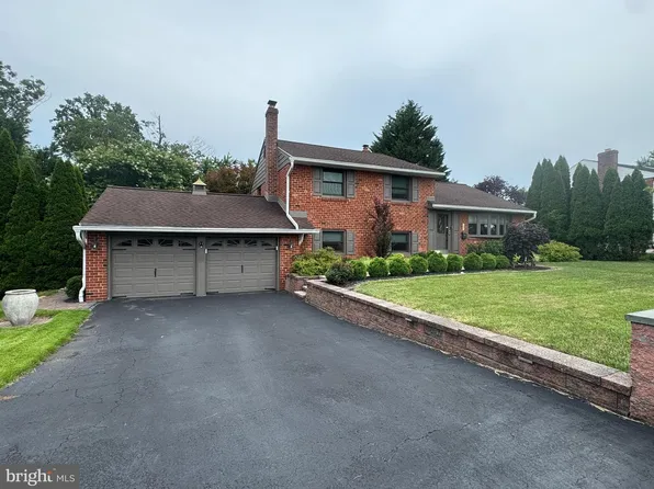 609 Hillside Ave, Brookhaven, PA 19015