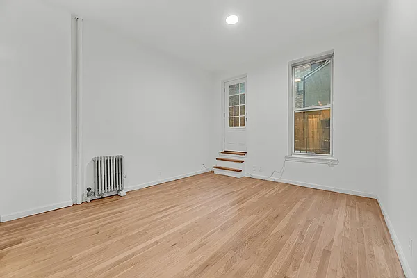 Rented by REAL New York | media 8